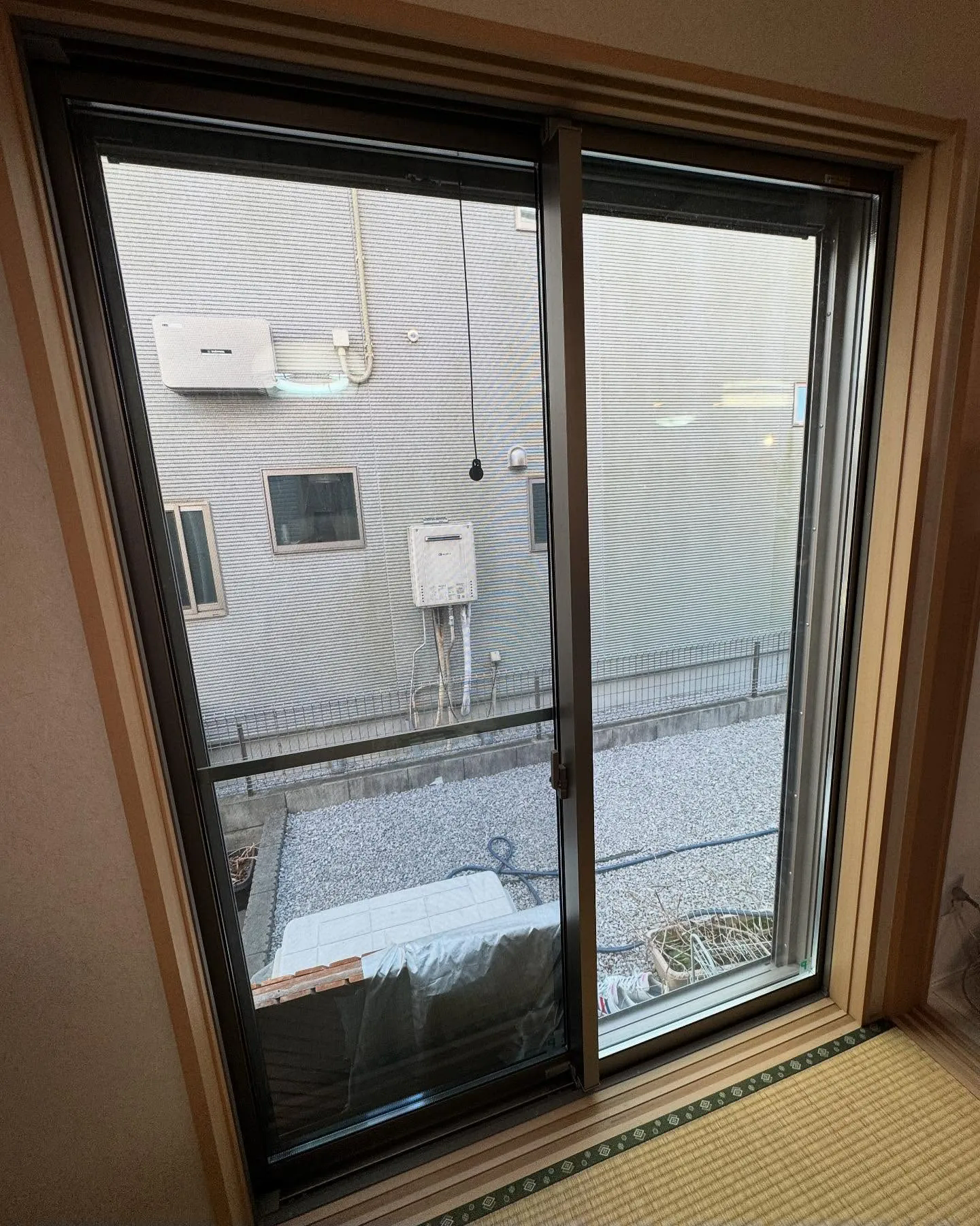 川越市の一戸建てへCPマーク防犯フィルム 3M SH15CLAR-Aを施工