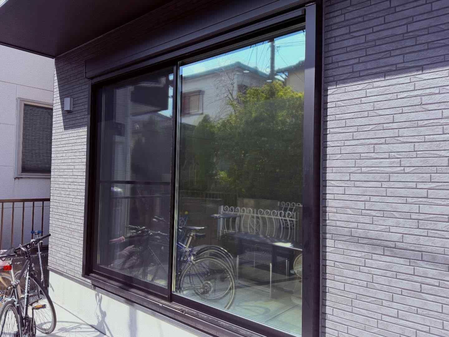 ミラー目隠しフィルム アンバー35とファインクリスタルを施工