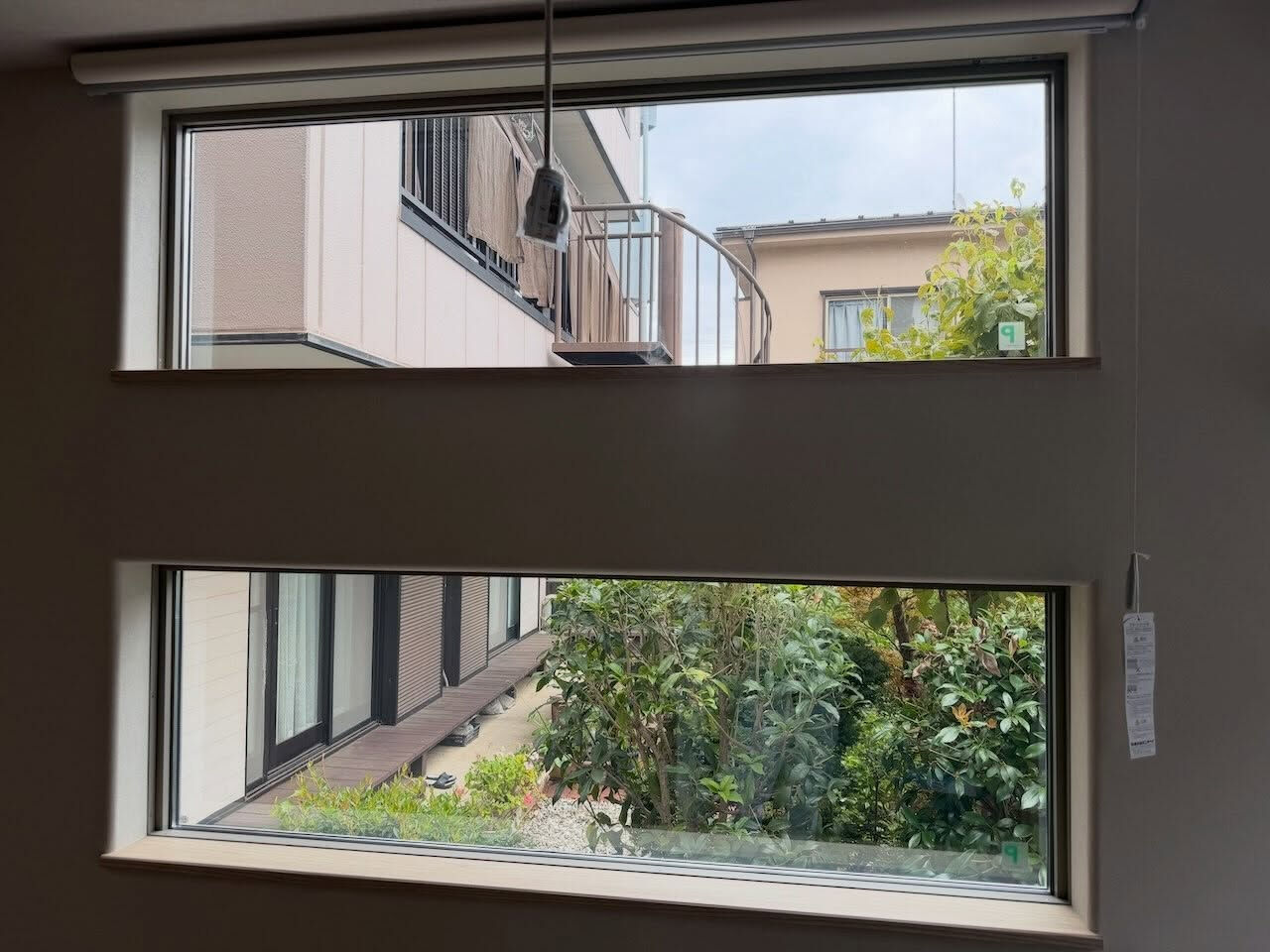 東村山市の一戸建てへCPマーク防犯フィルムを施工