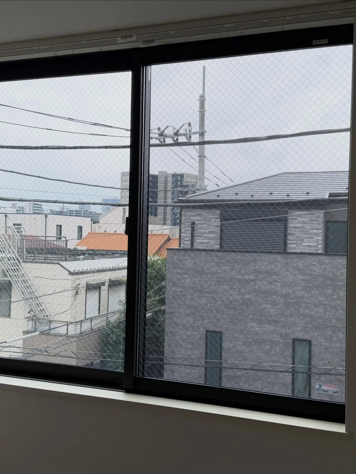 さいたま市の新築一戸建てのリビングと屋上ドアへリケンテクノス...