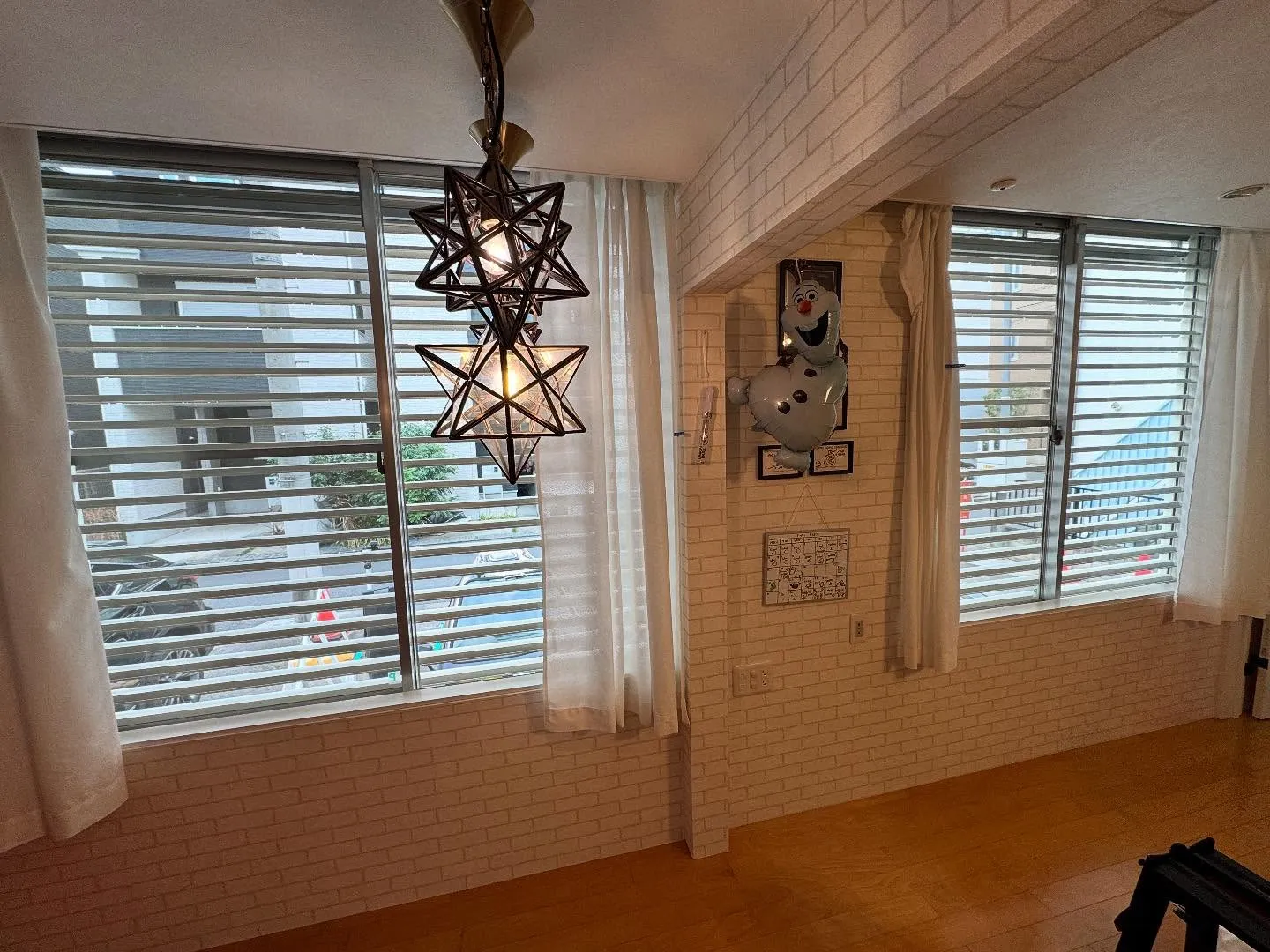 中野区の一戸建てへCPマーク付き防犯フィルム3M SH15C...