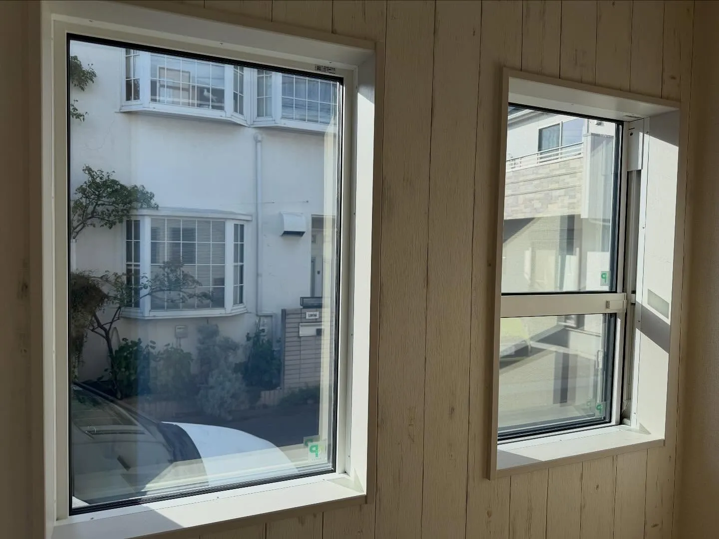 小平市の新築一戸建てへお引越し前にCPマーク付き防犯フィルム...