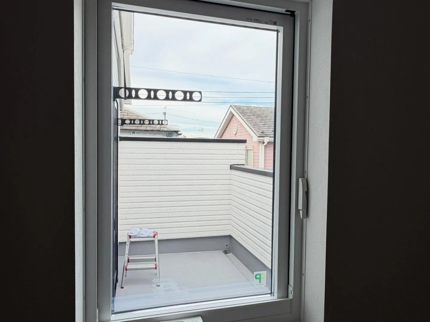 所沢市の一戸建てへCPマーク防犯フィルム リケンテクノス S...