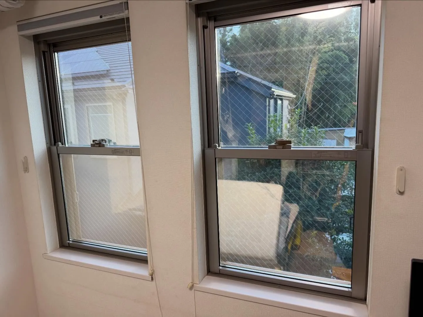 清瀬市の一戸建て1Fリビングとダイニングへ透明タイプの遮熱フ...