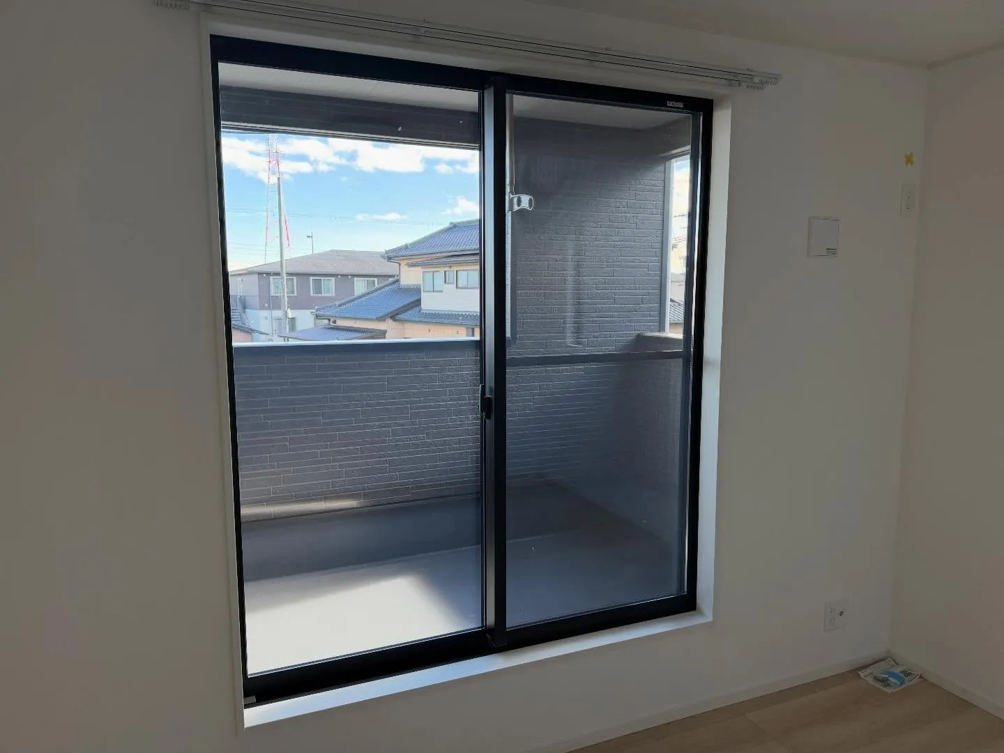 足利市の新築一戸建て全室へCPマーク防犯フィルム リケンテク...