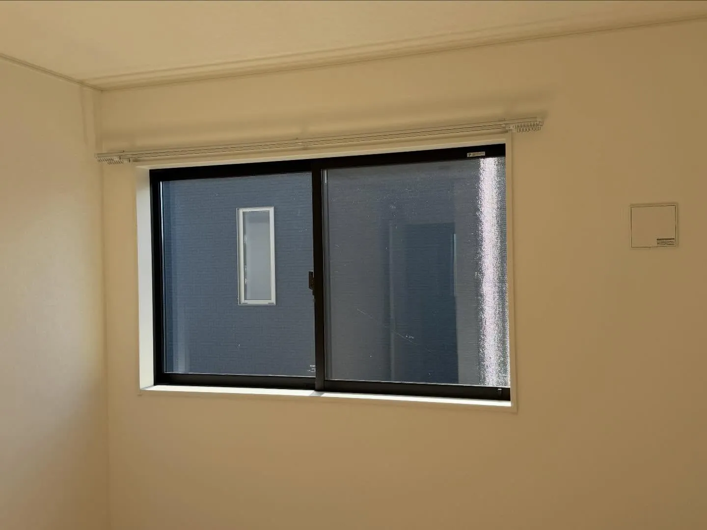 足利市の新築一戸建て全室へCPマーク防犯フィルム リケンテク...