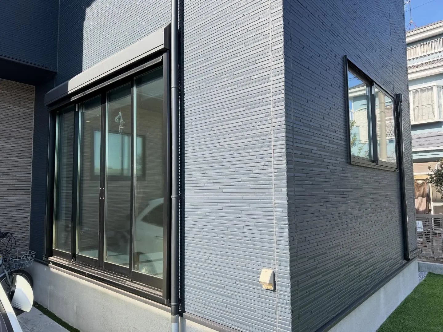 清瀬市の一戸建てK様邸のリビングへミラー目隠しフィルム 3M...